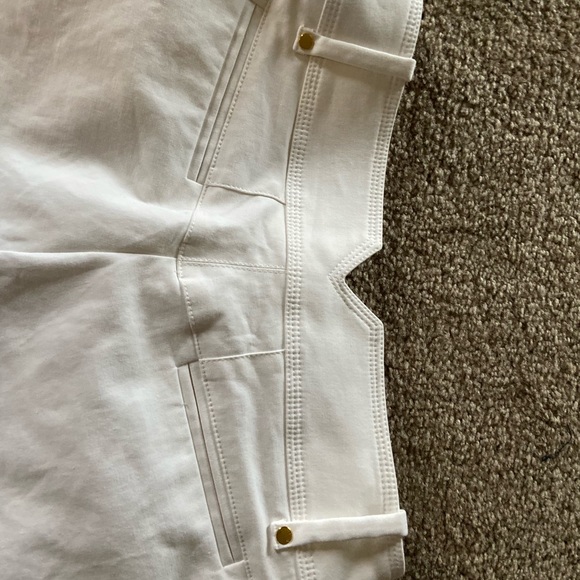 💎 Bebe - White/Cream Flare Pants 💎 - Picture 4 of 6